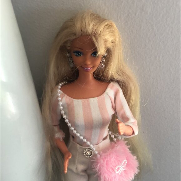 Mattel 1990's Barbie doll - Picture 2 of 2